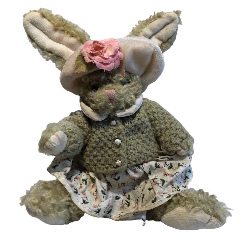 Russ Berrie Bunny Anna Easter Sweater Nicely Dressed Plush Bunny